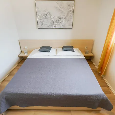 Osljak Apartamento *