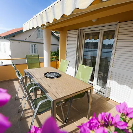 Osljak Appartement *
